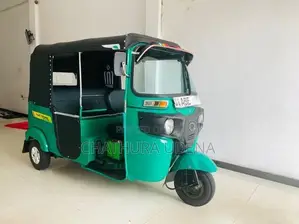 Bajaj RE 2015