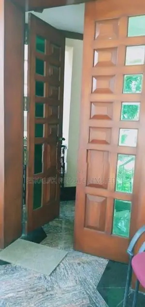 Luxury 5BR House For Sale in Rajagitiya - EH365