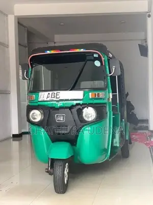 Bajaj RE 2015