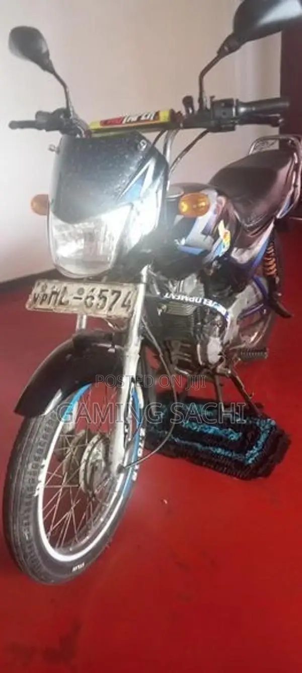 Bajaj CT100 2006