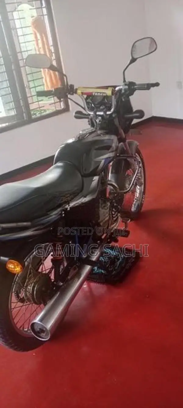 Bajaj CT100 2006