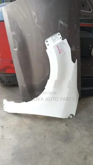 Yaris Fender Lh