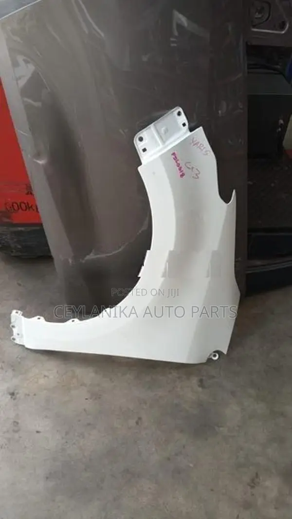 Yaris Fender Lh
