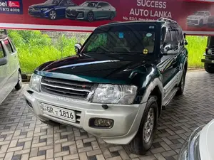Mitsubishi Pajero Diesel GLS 2001