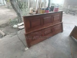 Teak Bed 6' x 5'