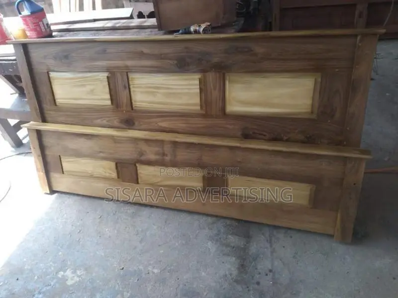 Teak Bed 6' x 5'
