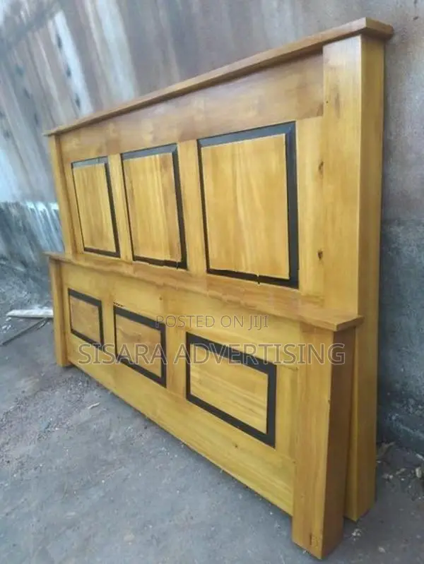 Teak Bed 6' x 5'