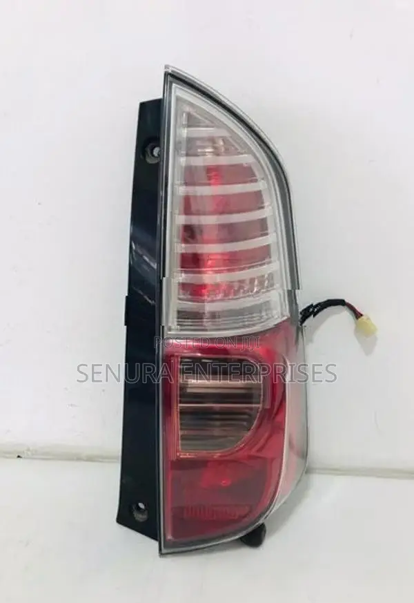 Toyota Passo Kgc10 Tail Light Rh