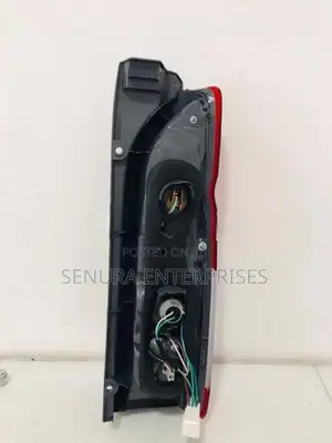 Toyota Kdh 200 Tail Light