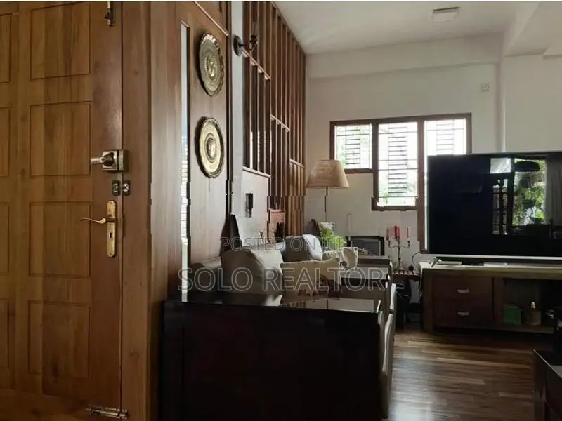 Luxury House For Sale in Colombo 7