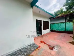 ( IS-1042) Valuable Single Storey House Sale in Homagama