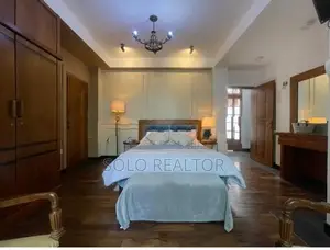 Luxury House For Sale in Colombo 7