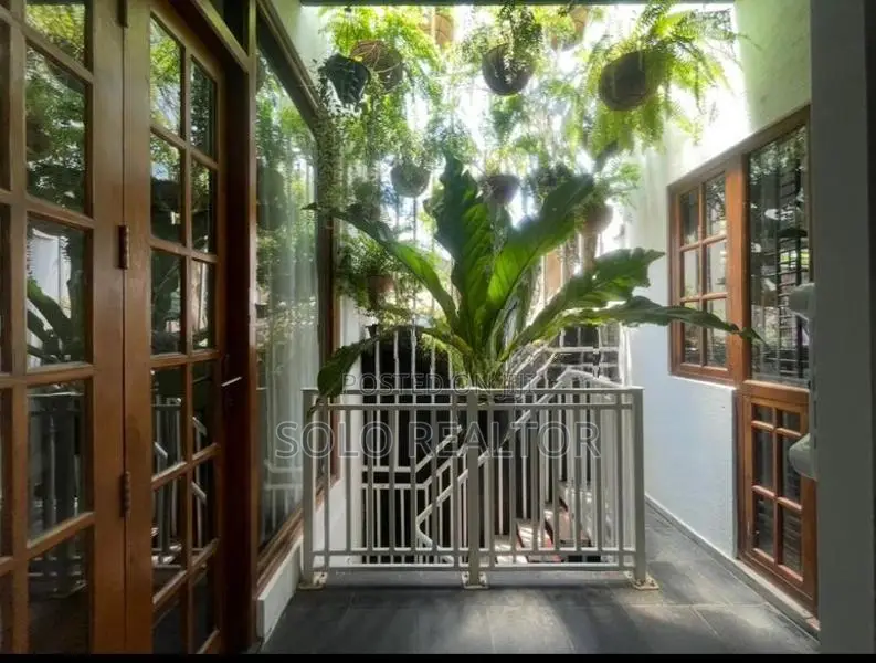 Luxury House For Sale in Colombo 7