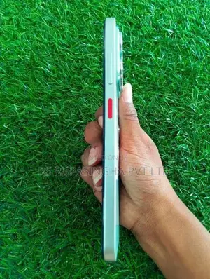 ZTE nubia V70 8 8GB 256GB (Used)