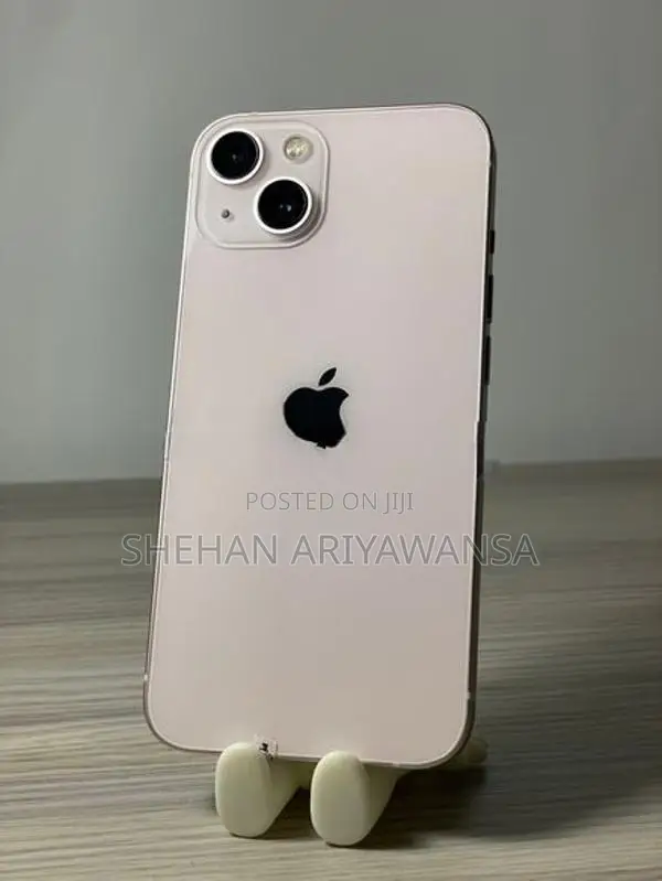 Apple iPhone 13 (Used)