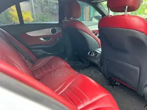 Mercedes Benz C300 2016