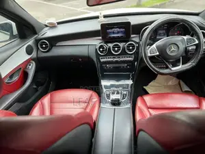 Mercedes Benz C300 2016