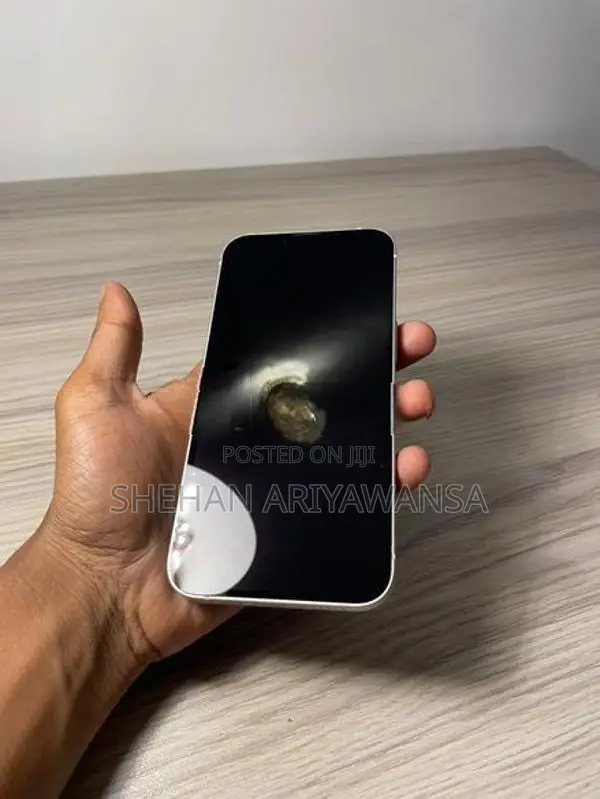 Apple iPhone 13 (Used)