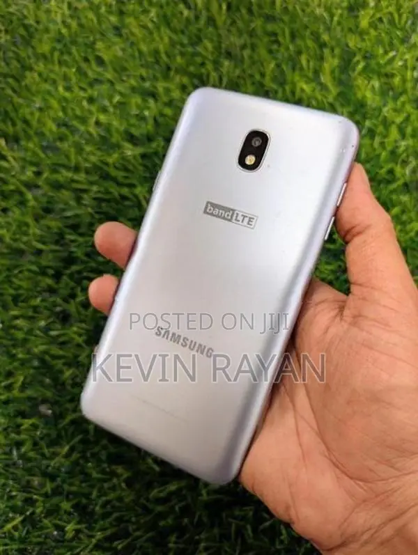 Samsung Wide 3 32GB (Used)