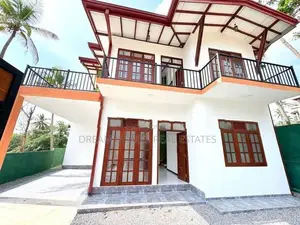 Luxury Two-Storey House for Sale – Kadawatha (Near Mavaramanadiya Town