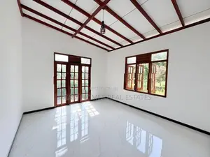 Luxury Two-Storey House for Sale – Kadawatha (Near Mavaramanadiya Town