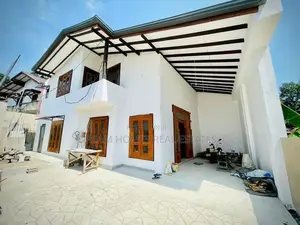 House for Sale in Kadawatha – Prime Location