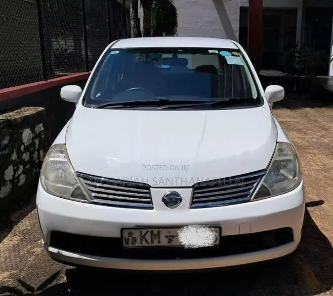 Nissan Tiida 2007
