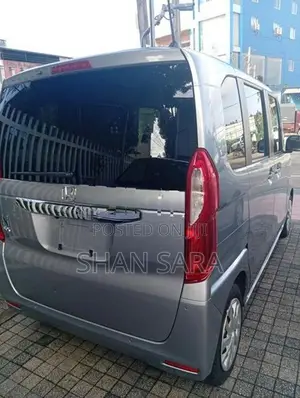 Honda N-Box X 2024