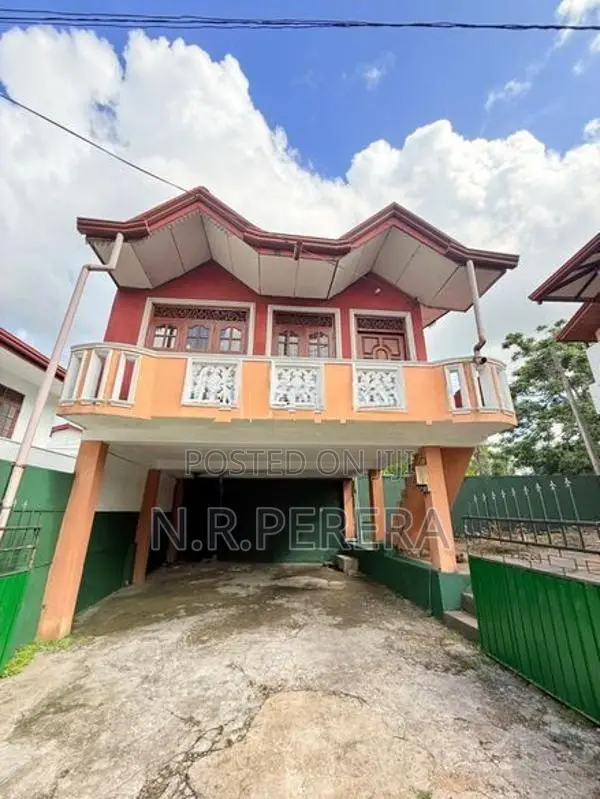House For sale in Angoda