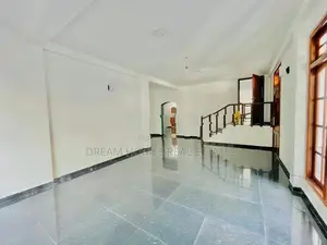 Spacious Two-Unit Luxury House for Sale – Kiribathgoda