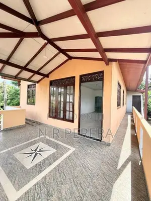 House For sale in Angoda