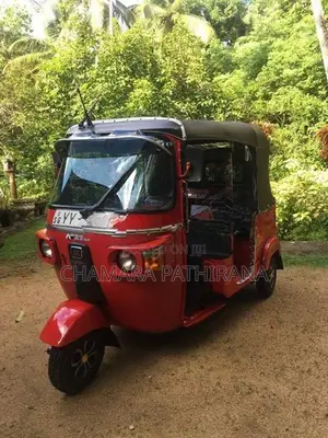 Bajaj RE 2012