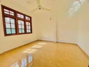Spacious Two-Unit Luxury House for Sale – Kiribathgoda