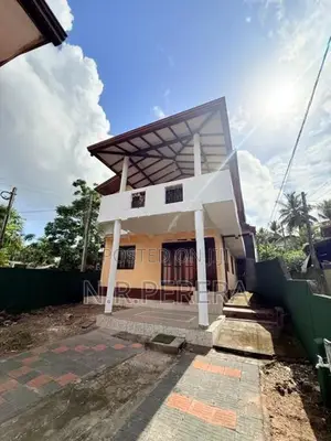 House For sale in Angoda