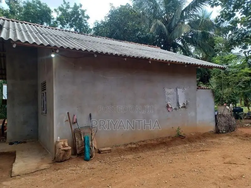 ඉඩමක් සමග නිවස විකිණීමට තණමල්විල
