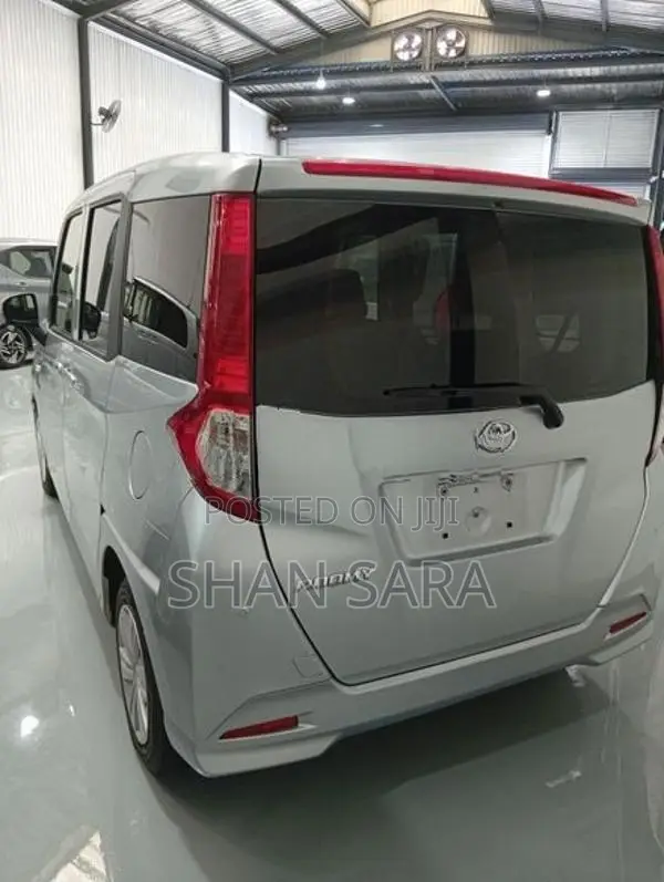 Toyota Roomy X 2023