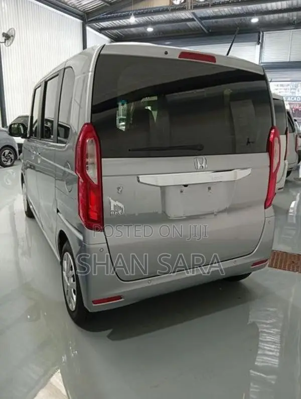 Honda N-Box X 2023