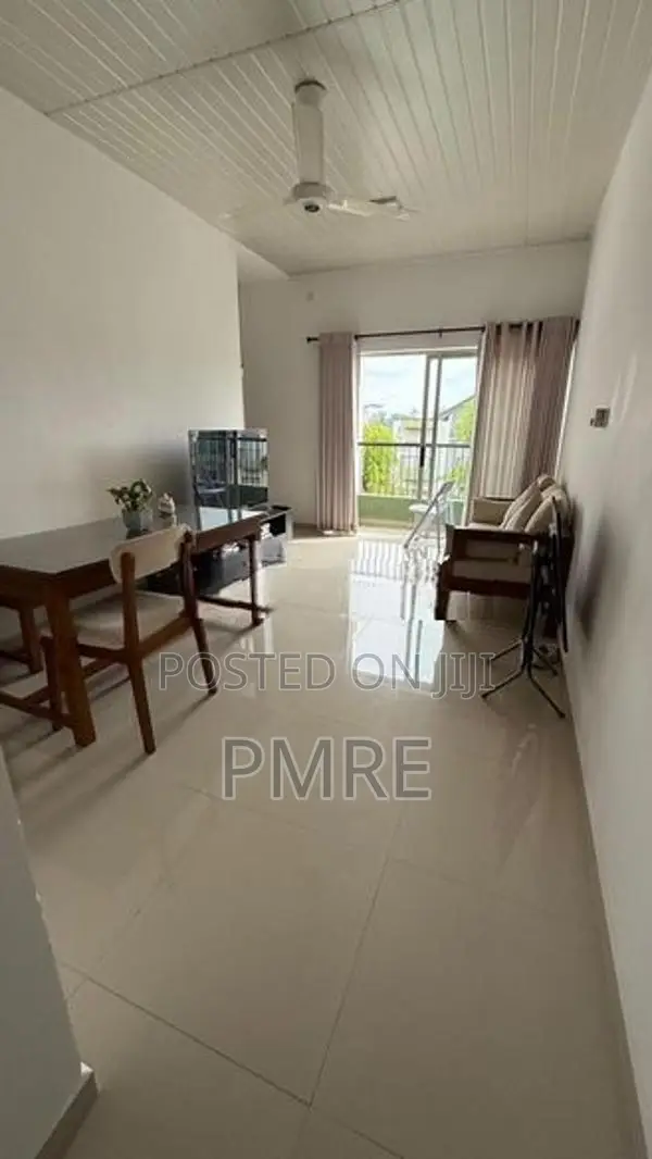Apartment for Rent in Ariyana Resort - Athurugiriya