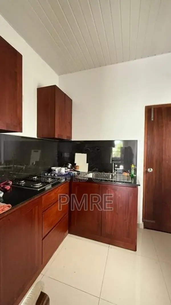Apartment for Rent in Ariyana Resort - Athurugiriya