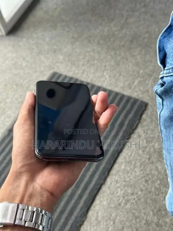 Apple iPhone XS (Used)