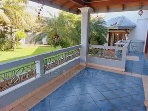 4BR Luxury House for Sale in Wattala (HS4636)