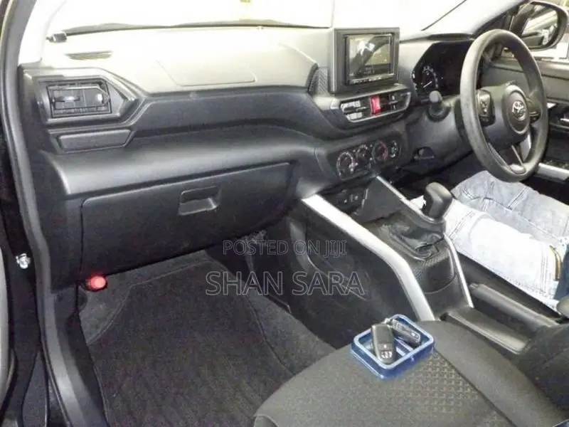 Toyota Raize x 2023