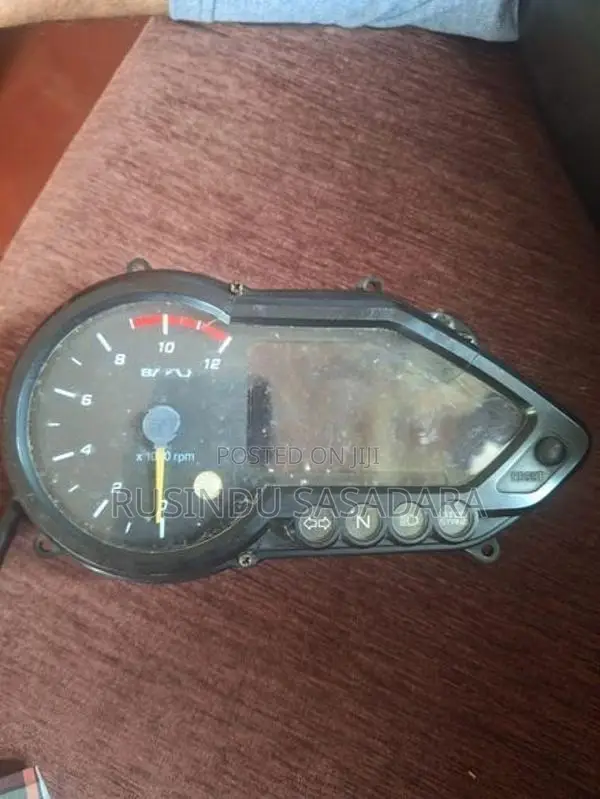 Pulsar 150 Meterboard