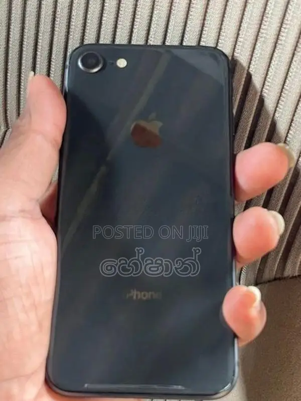 Apple iPhone 8 (Used)