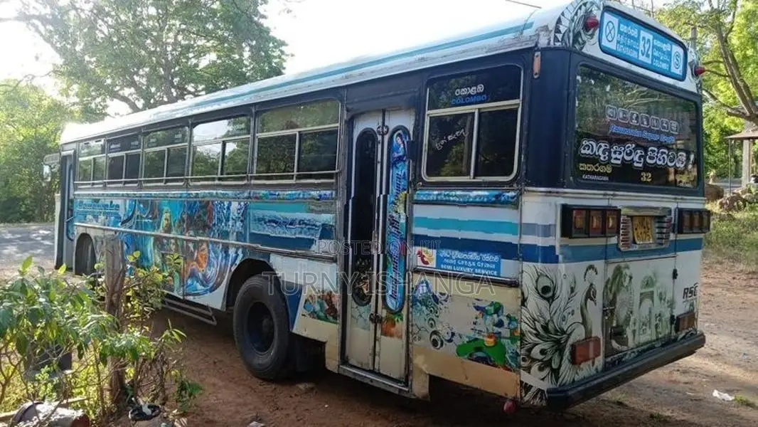 Ashok Leyland Viking 2016