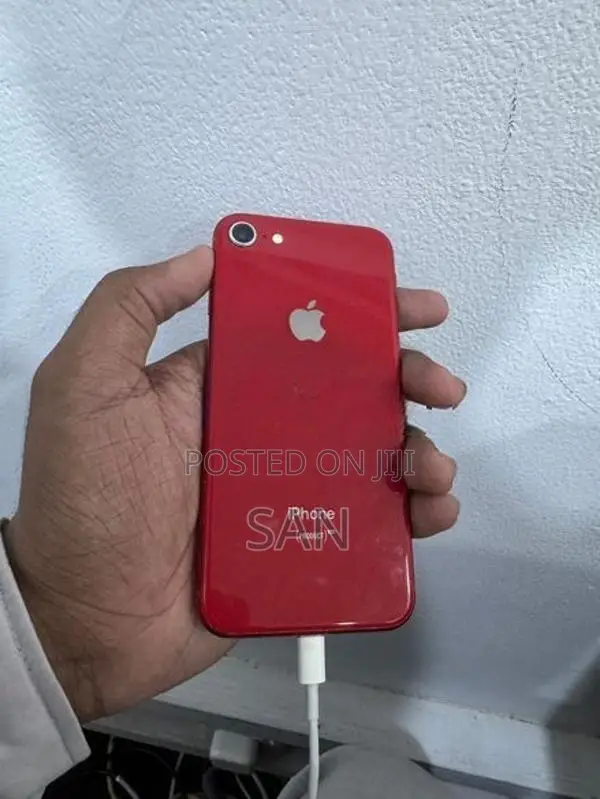 Apple iPhone 8 Red Edition (Used)