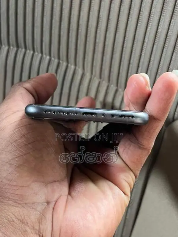 Apple iPhone 8 (Used)