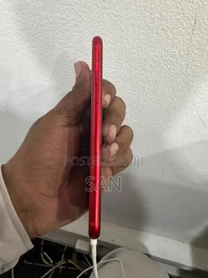 Apple iPhone 8 Red Edition (Used)