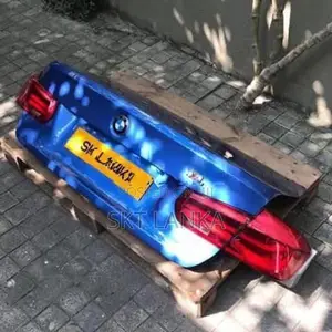 Genuine BMW 3 318i 320d 330e F30 rear bumper bootlid dicky light