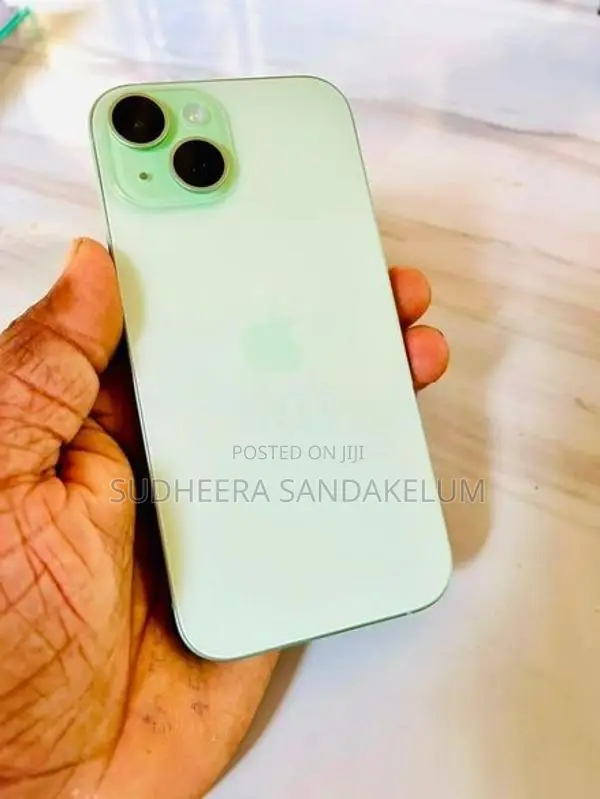 Apple iPhone 15 Light Green 128GB (Used)